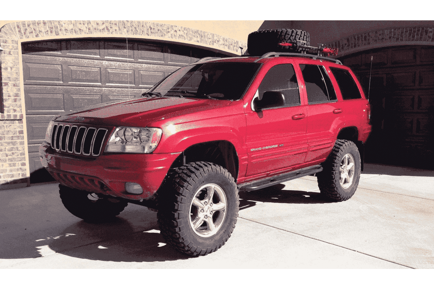 Jeep Grand Cherokee WJ Roof Mounted Tire Carrier
